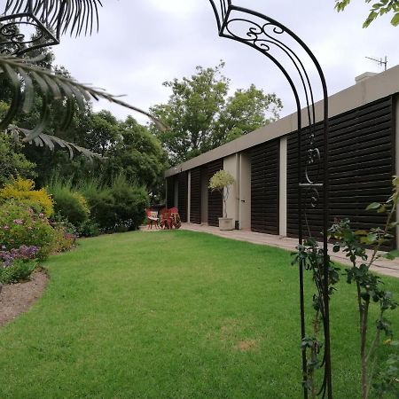 Aanhuizen Guest House Свелендам Екстериор снимка