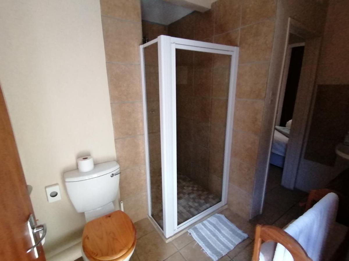 Aanhuizen Guest House Свелендам Екстериор снимка