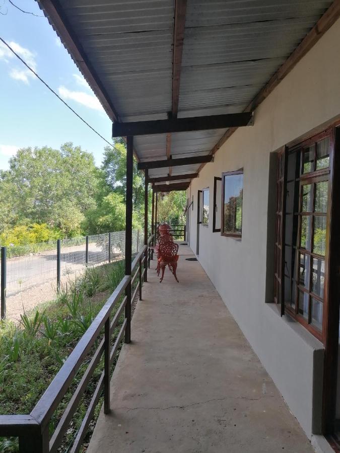 Aanhuizen Guest House Свелендам Екстериор снимка