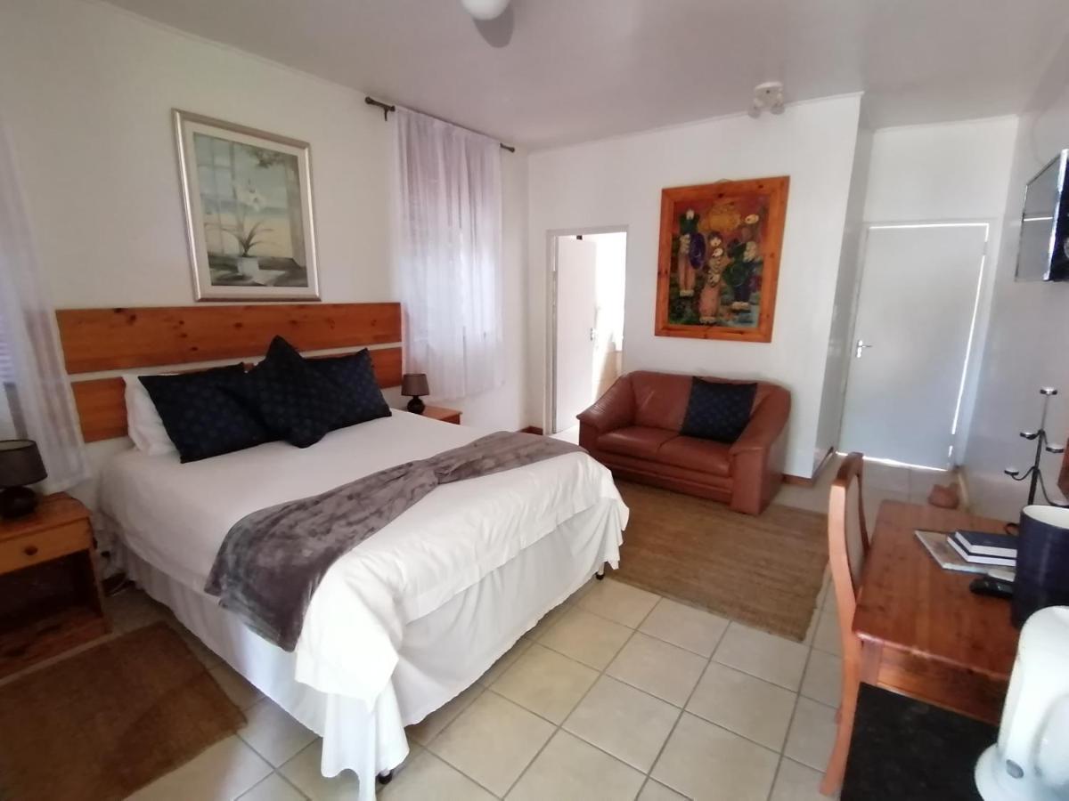 Aanhuizen Guest House Свелендам Екстериор снимка